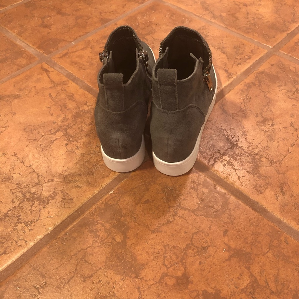 BRAND NEW Grey Steve Madden Wedgies Size 6/7 - Picture 7 of 8